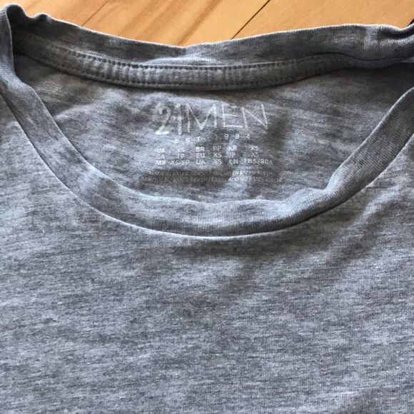 21men soft heather gray short sleeve tee, XS - Picture 2 of 2